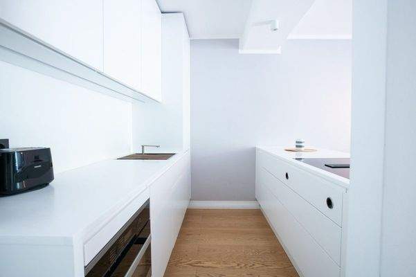 Best_Place_Maison Frederic_Eisenzahnstrasse 11-16_WE55_Kuche-3