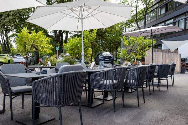 _15I8592_Tagesbar Außenbereich 3
