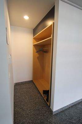 Günther-Wagner-Allee 17, 319 m² 3.OG, Gadrobe -040