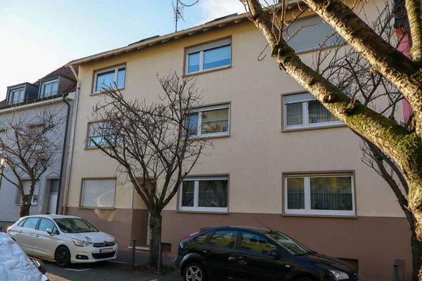 Vorderansicht Gebäude