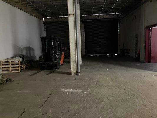 Die Rolltore von Innen 