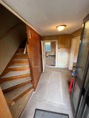 Eingangsdiele mit Treppe 