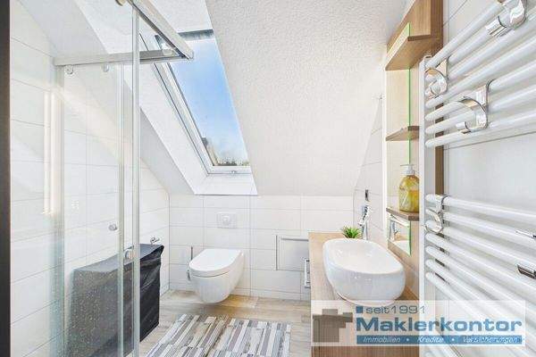 Badezimmer 1. OG links