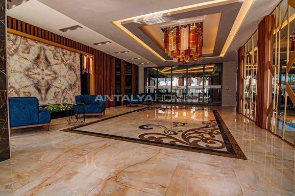 Stylish Seafront Apartment for Sale in Mahmutlar Alanya
