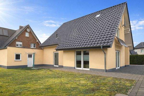 umlaufender Terrassenbereich