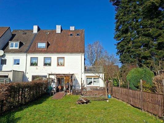 Rückansicht mit Garten