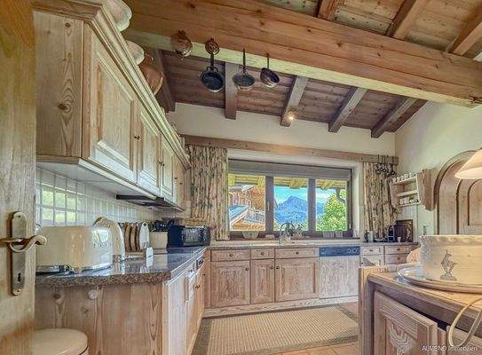 Wohnen in den Kitzbühler Alpen im Tirolerlandhausstil (6)