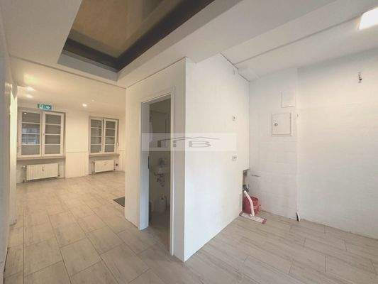 EG vor vorderen Seite