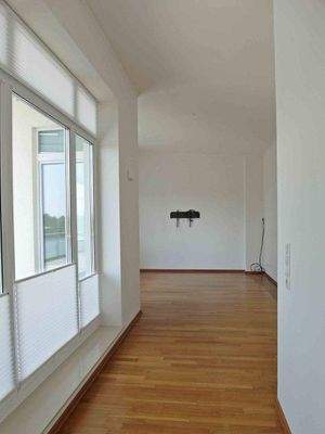 Verbindungsflur vom Ess- zum Wohnbereich