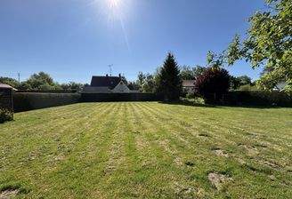 Großzügiges Wohnbaugrundstück