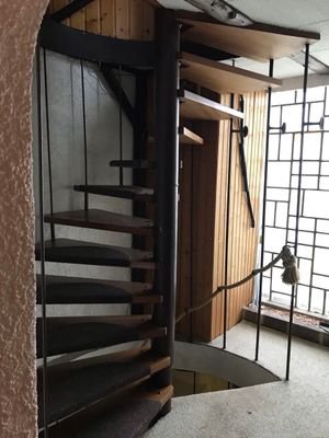 G Treppe vom 1.OG zum 2. OG
