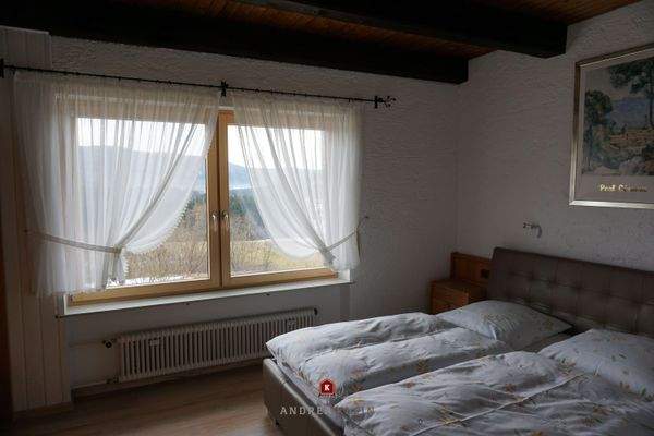 Schlafzimmer im Anbau (Whg. 5)