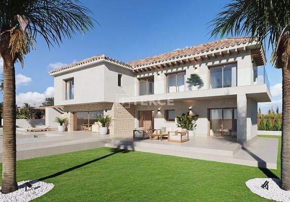 Luxury Properties near the Beach and Amenities in Cabo Roig