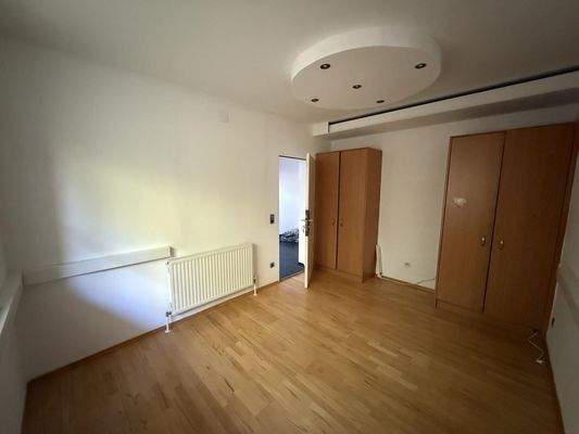 20251014_114156730_iOS