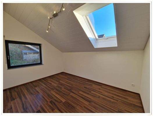 Eines der 3 Schlafzimmer im DG