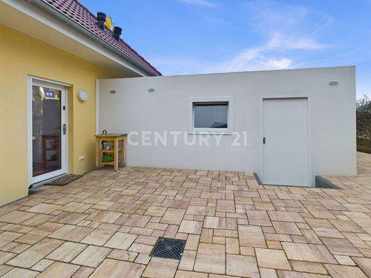 Bereich hinter der Garage