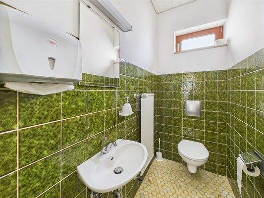Badezimmer 1