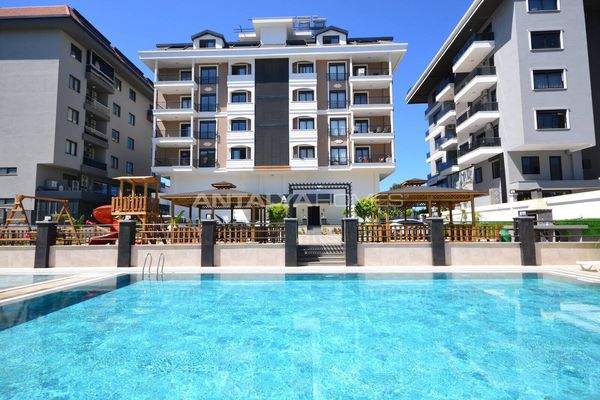 Real Estate Near the Sea in a Complex with Rich Facilities in Alanya