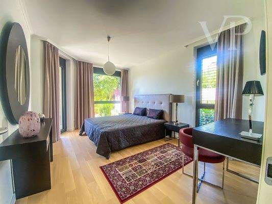 78B2AD9D-F535-4EA0-BE4A-728CA456A9FC