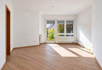 Wohn- und Schlafzimmer
