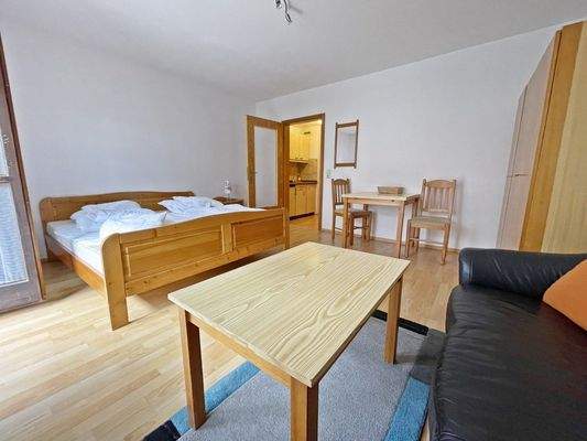 Wohn- Schlafbereich - Weitwinkel.jpg