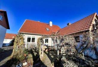 Hausansicht/Terrasse Gartenseite