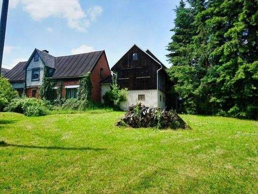 Wohnhaus und Scheune
