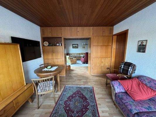 Blick vom Ess- zum Wohnzimmer