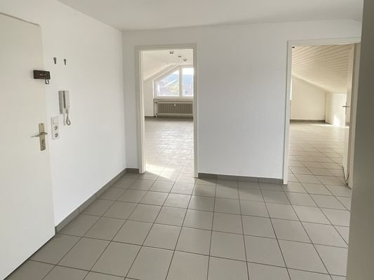 Flur/Büro_www.villingen.immobilien