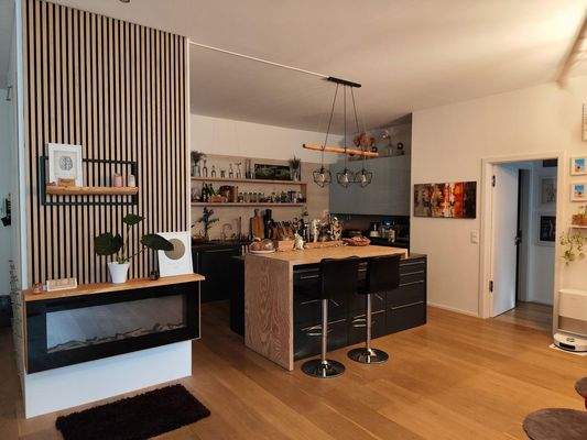 Wohnzimmer, Blick zur Küche