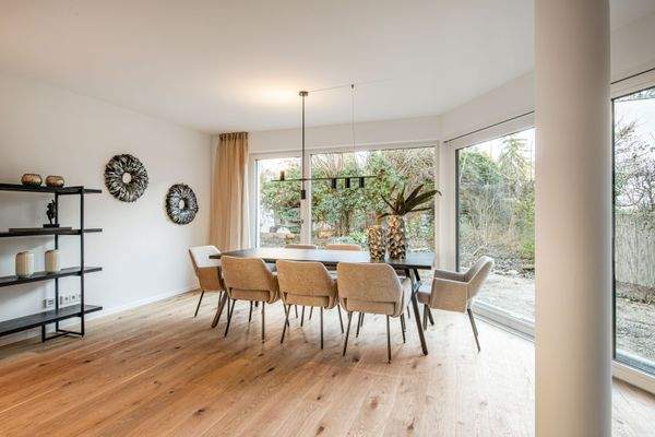 Musterwohnung - Moderner Essbereich