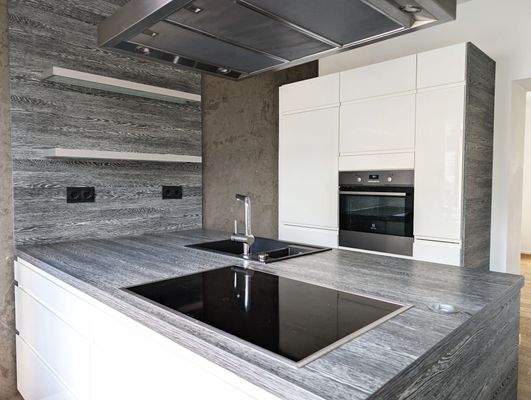 9-Wohnung OG-Küche.jpg