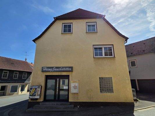 Nord Ansicht (Eingang Laden)