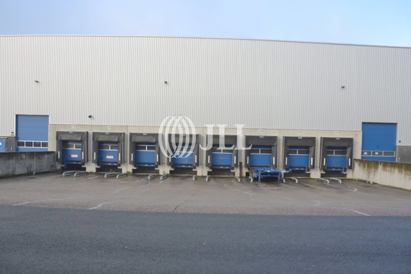 Außenansicht Andienung - JLL