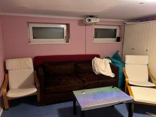 KG. Abstellraum 18,30.JPG