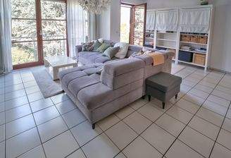 Moderne Maisonette-Wohnung am Steinberg