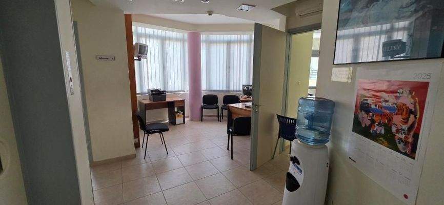 Kreta, Heraklion: Geschäftshaus im Stadtteil Atsalenio zu verkaufen