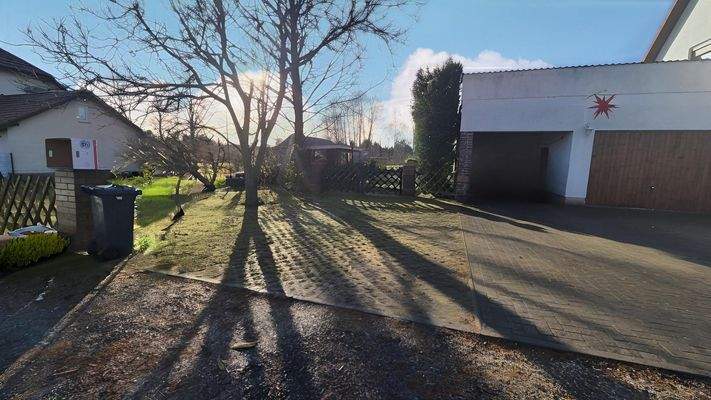 Blick aufs Grundstück