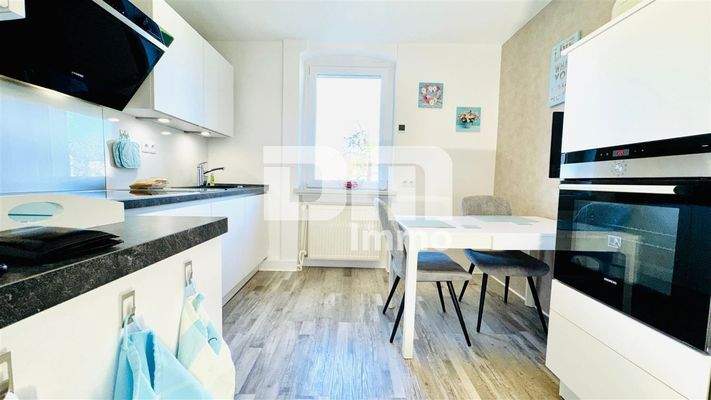 OG Küche mit Einbauküche