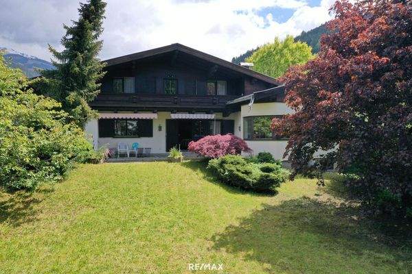 Einfamilienhaus auf 1.319 m² großem Grundtstück