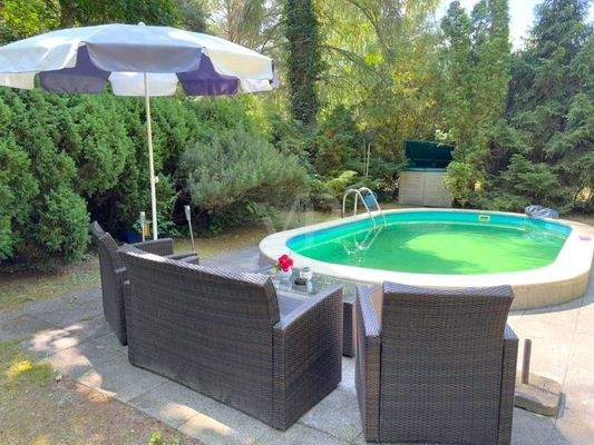 Blick zum Pool