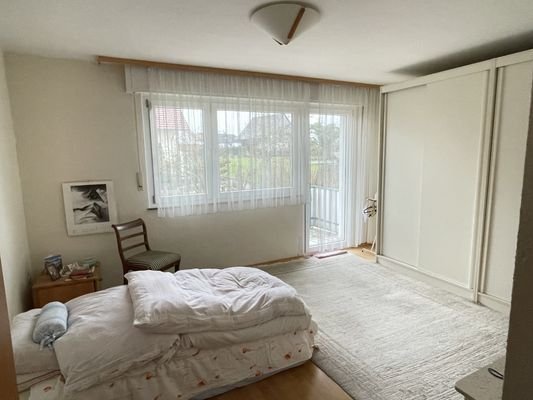 Schlafzimmer mit Balkon