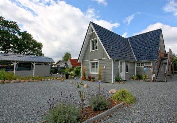 seperater Außenzugang zur Dachgeschosswohnung