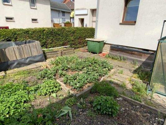 Vorgarten in südlicher Ausrichtung