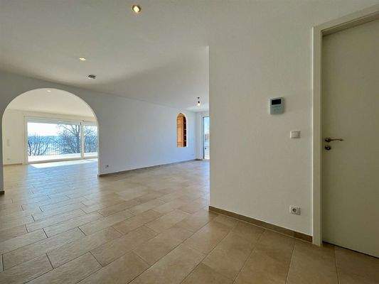 Essen/Wohnen/Eintritt in die Küche