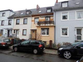 Gröpelingen - Einfamilienreihenhaus - Humannstraße - 5 Zimmer - zwei Bäder + Gäste WC - Keller - 2 Balkone + Terrasse  