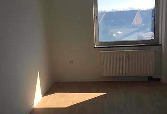 Einsteinstraße  3  2. li_vs