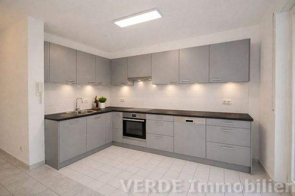 Offene Küche (EBK nicht beinhaltet)