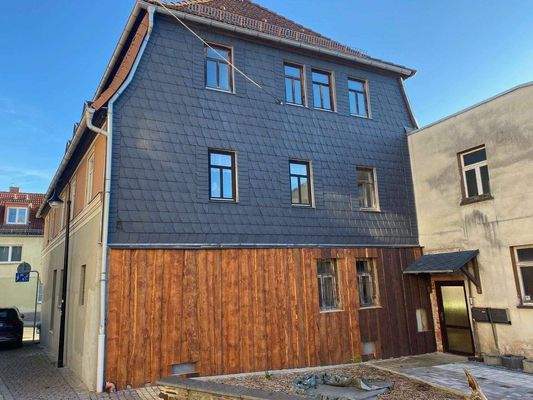 rückwärtige Fassade mit Hauseingang (3).jpeg