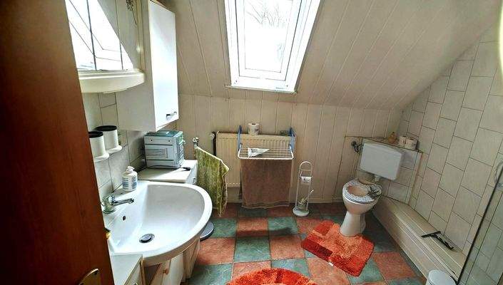 Bad Obergeschoss.jpg